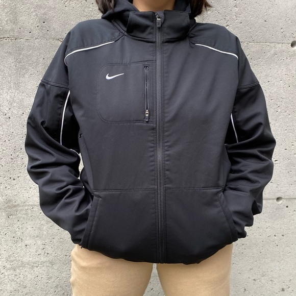 Nike windbreaker - Picture 1 of 3